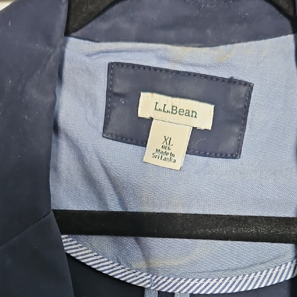 L.L. Bean Dark Blue Blazer - Picture 2 of 2